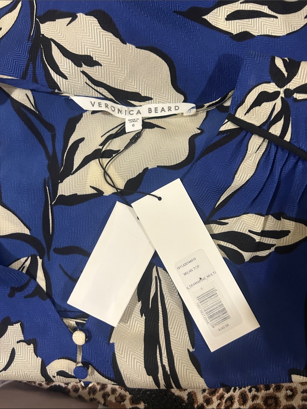 Veronica Beard MILAN Royal Blue & White Floral V-Neck Blouse Sz 6 NWT - Picture 8 of 13